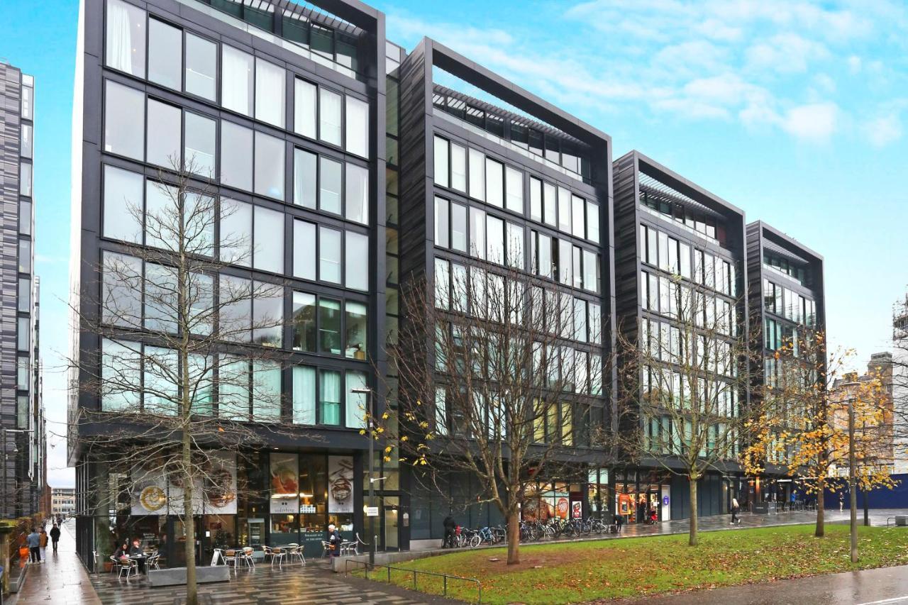 Ferienwohnung Altido Modern 2Bed With Free Parking In The Iconic Quartermile Edinburgh Exterior foto