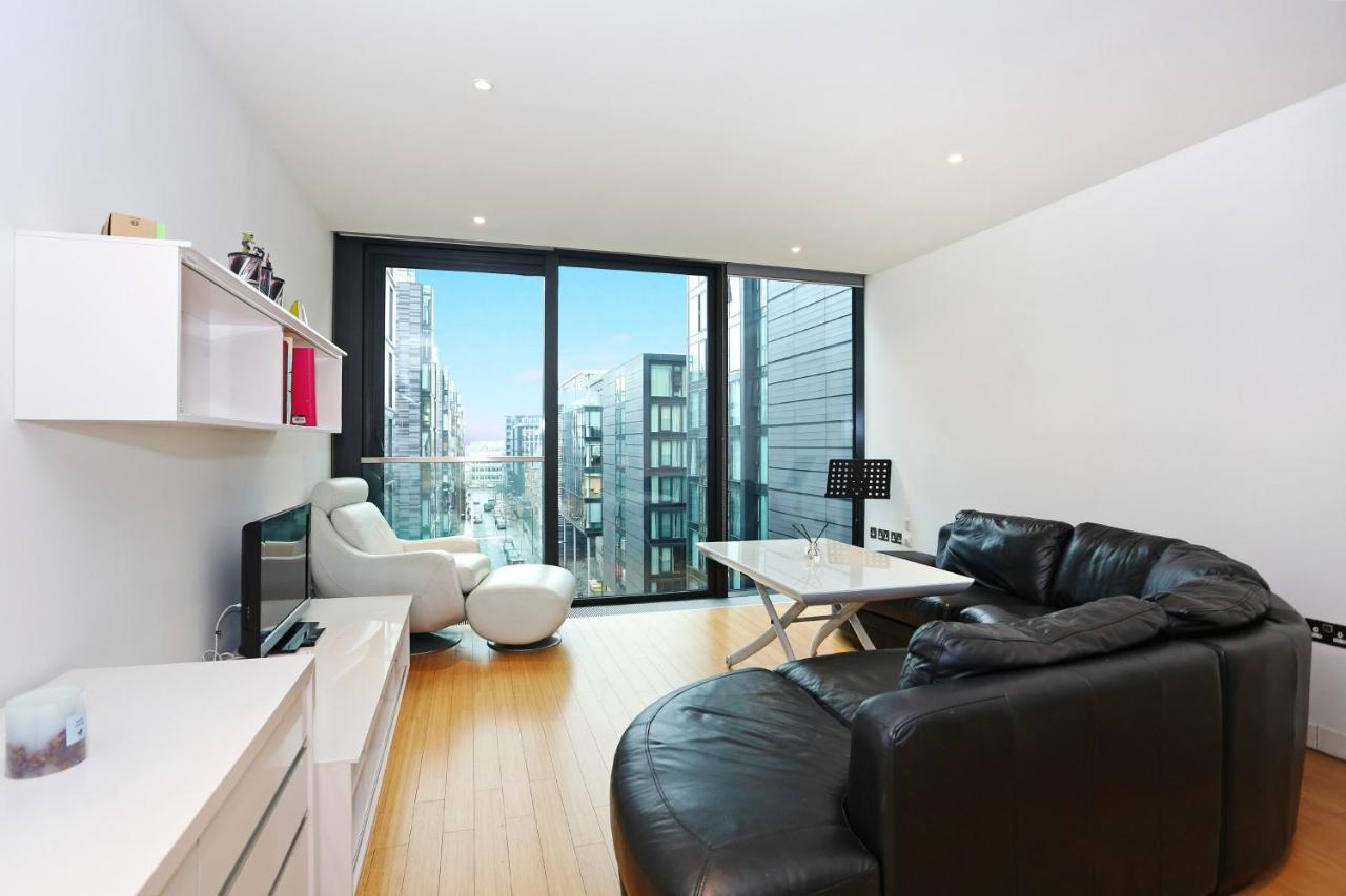 Ferienwohnung Altido Modern 2Bed With Free Parking In The Iconic Quartermile Edinburgh Exterior foto