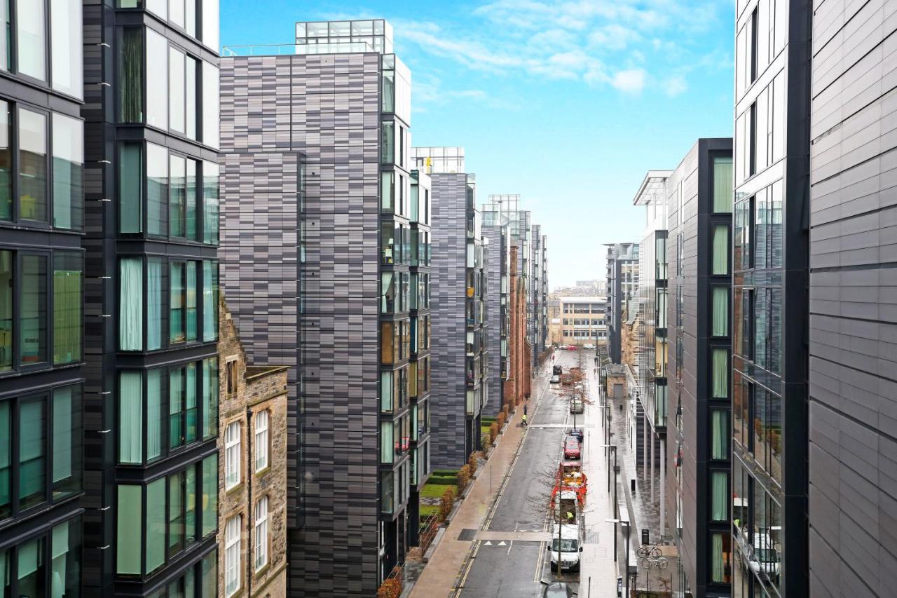 Ferienwohnung Altido Modern 2Bed With Free Parking In The Iconic Quartermile Edinburgh Exterior foto