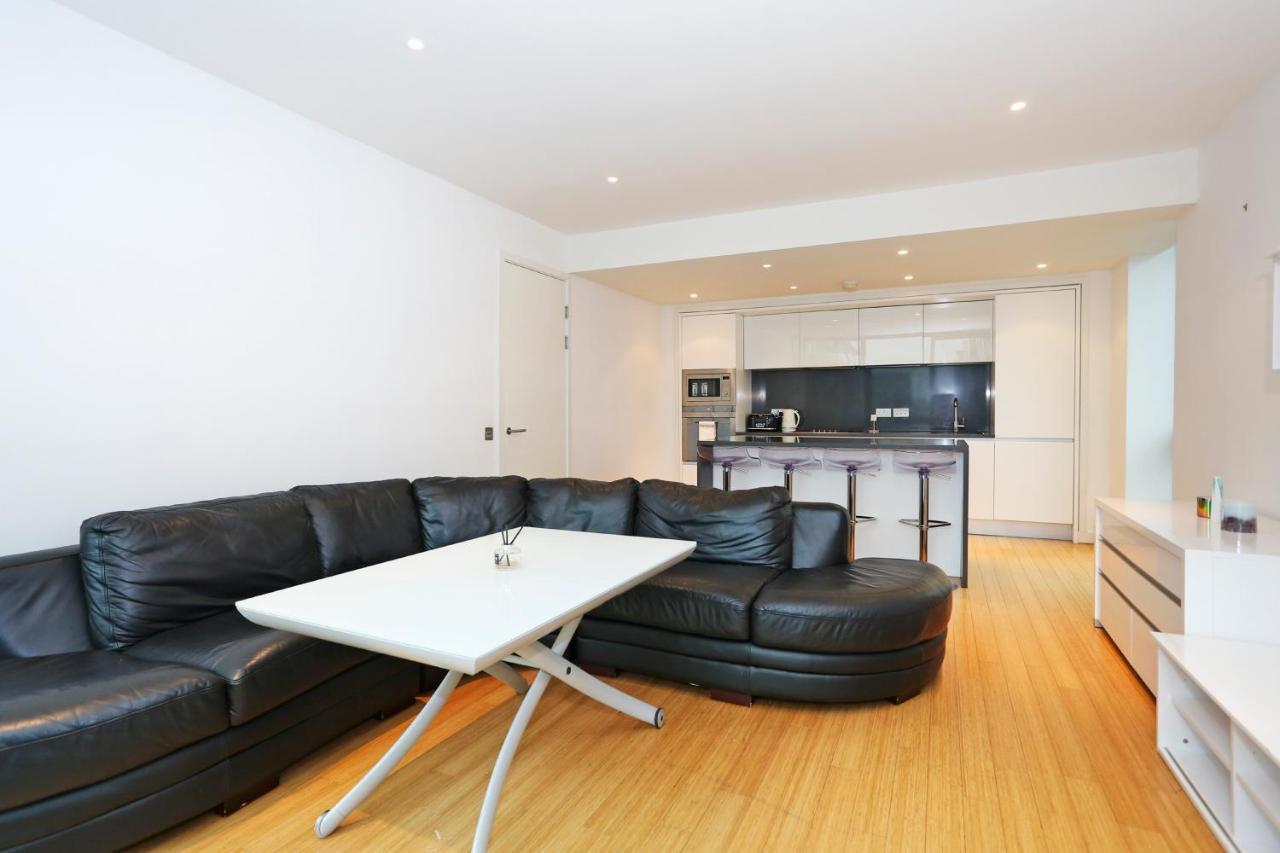 Ferienwohnung Altido Modern 2Bed With Free Parking In The Iconic Quartermile Edinburgh Exterior foto
