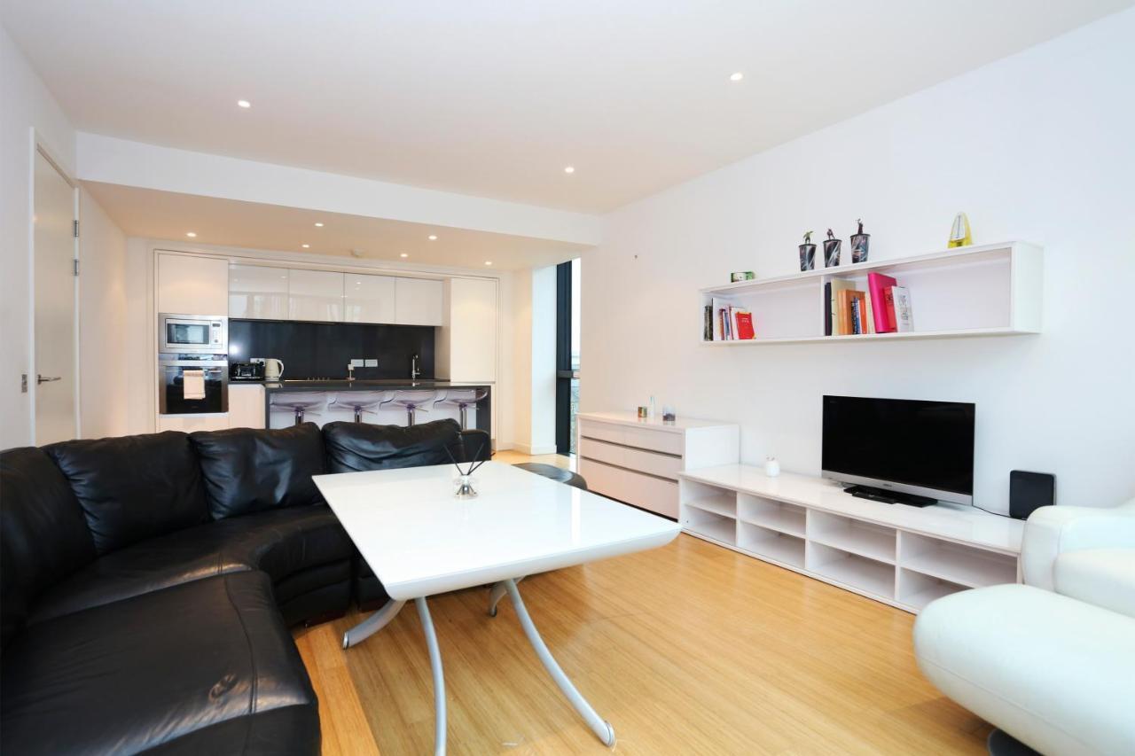 Ferienwohnung Altido Modern 2Bed With Free Parking In The Iconic Quartermile Edinburgh Exterior foto