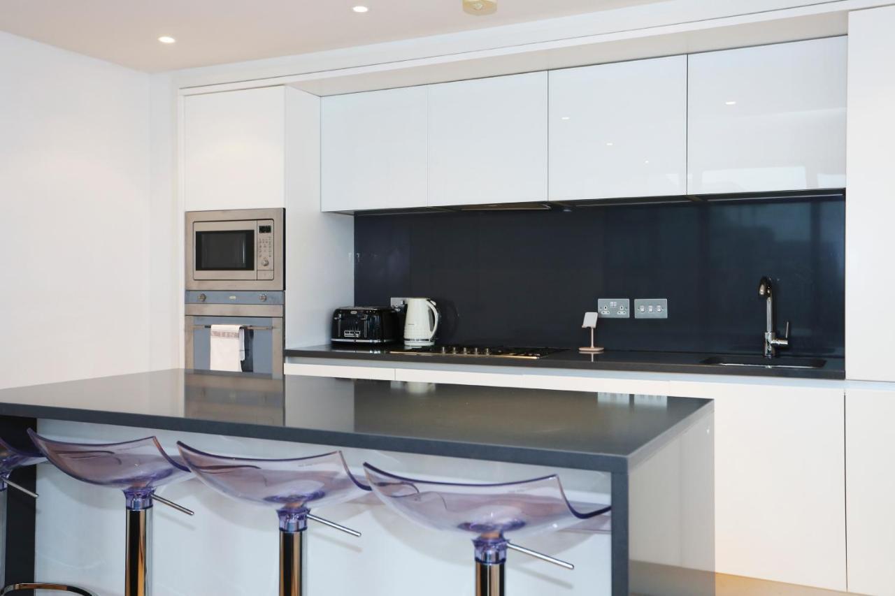 Ferienwohnung Altido Modern 2Bed With Free Parking In The Iconic Quartermile Edinburgh Exterior foto