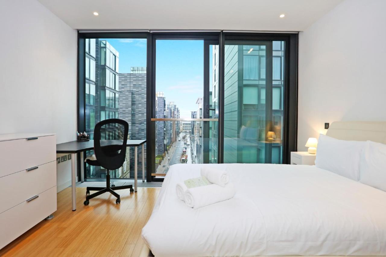 Ferienwohnung Altido Modern 2Bed With Free Parking In The Iconic Quartermile Edinburgh Exterior foto